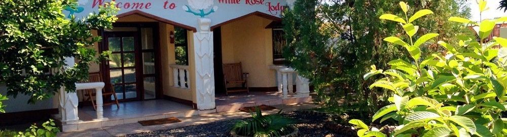 White Rose Lodge リビングストン エクステリア 写真